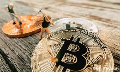 Mining farm with multiple machines