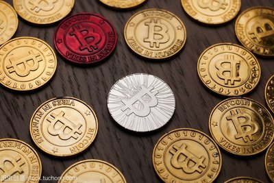 Efficient ASIC Mining Rig for Bitcoin